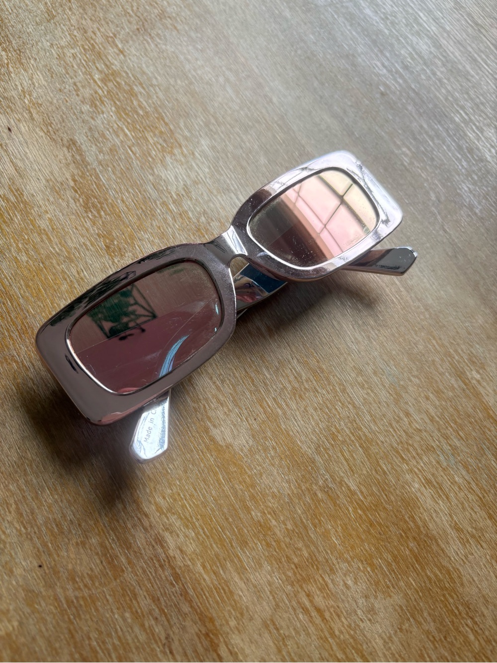 Pink reflective rectangle sunglasses